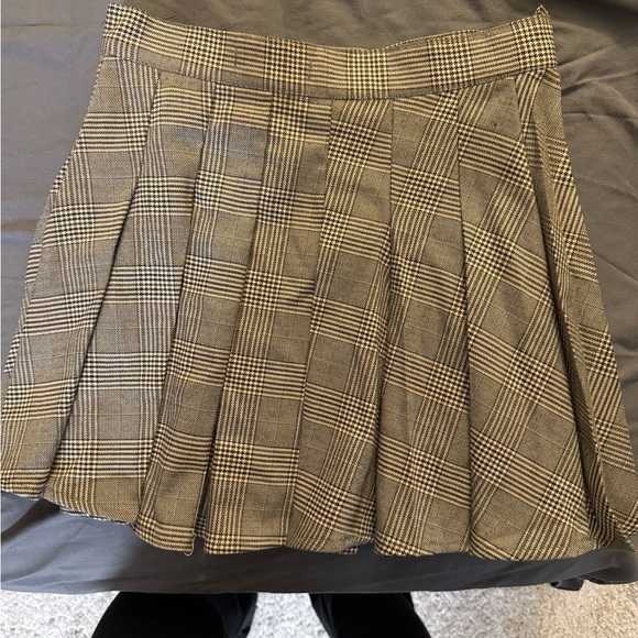 Forever 21 Skirt - Picture 2 of 2